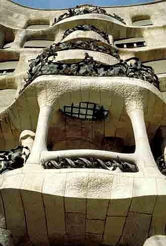 gaudi4.jpg